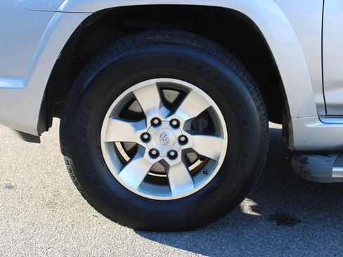 Used 2011 Toyota 4Runner SR5 image 25