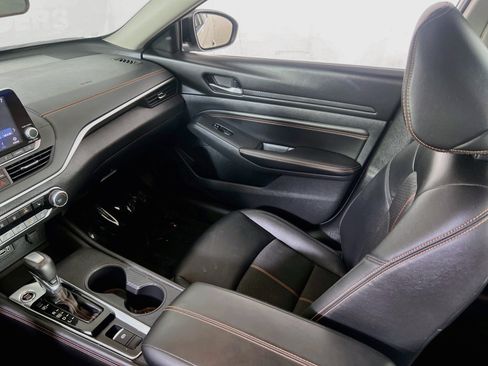 Used 2021 Nissan Altima 2.5 SR w/ SR Premium Package AWD/4WD image 23