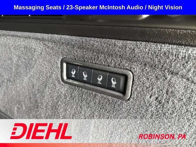 Used 2026 Jeep Grand Wagoneer Summit AWD/4WD image 13