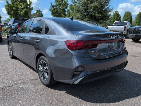 Used 2023 Kia Forte LXS w/ LXS Technology Package FWD image 4