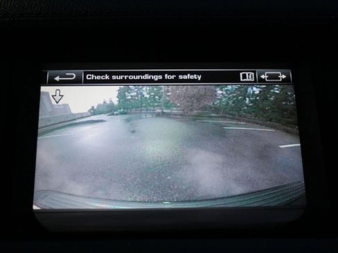 Used 2014 Land Rover LR4 HSE image 28