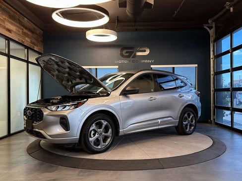 Used 2023 Ford Escape ST-Line AWD/4WD image 22
