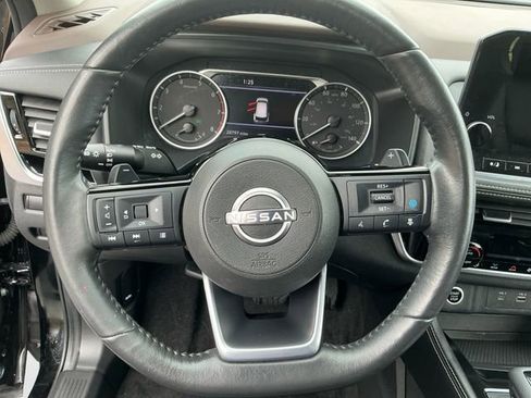 Used 2023 Nissan Rogue SL w/ SL Premium Package AWD/4WD image 14