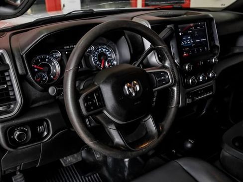 Used 2024 RAM 5500 Tradesman w/ Chrome Appearance Group AWD/4WD image 17
