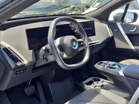 Used 2024 BMW iX xDrive50 w/ Convenience Package AWD/4WD image 9