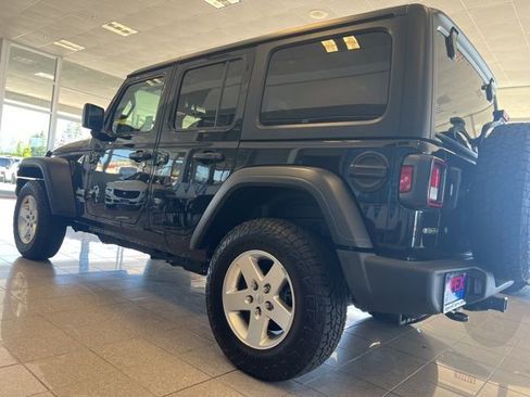 Used 2021 Jeep Wrangler Unlimited Sport image 12