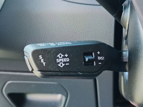 Used 2023 Audi S6 Premium Plus image 32