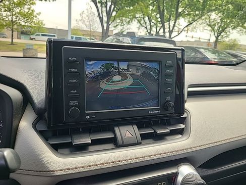 Used 2020 Toyota RAV4 XLE w/ Convenience Package AWD/4WD image 22
