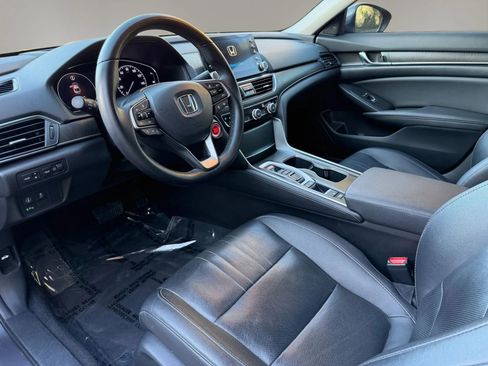 Used 2019 Honda Accord Touring image 14