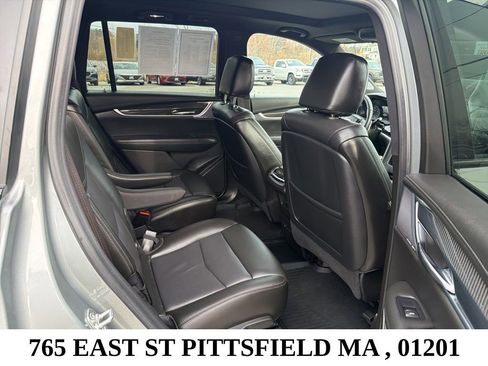 Used 2024 Cadillac XT6 Sport w/ Technology Package image 26