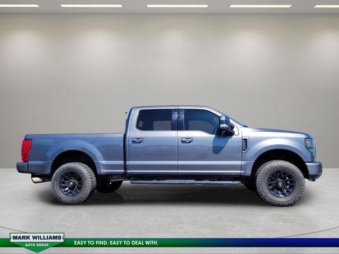 Used 2022 Ford F250 Lariat AWD/4WD image 2