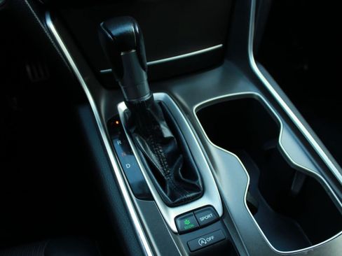 Used 2021 Honda Accord Sport image 18