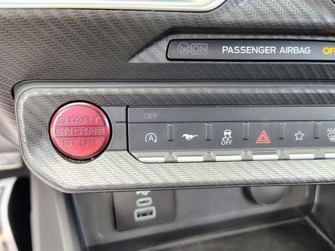 Used 2025 Ford Mustang Premium RWD image 28