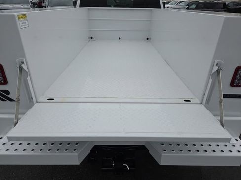 New 2025 GMC Sierra 3500 Pro w/ Convenience Package image 24