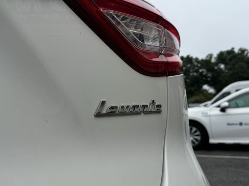 Used 2019 Maserati Levante Base image 17