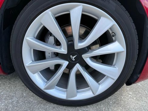 Used 2020 Tesla Model 3 Long Range image 9