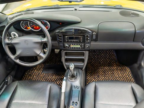 Used 1998 Porsche Boxster RWD image 45