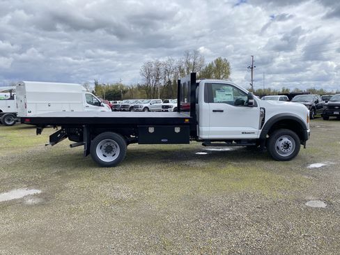 New 2025 Ford F450 XL w/ XL Chrome Package image 6