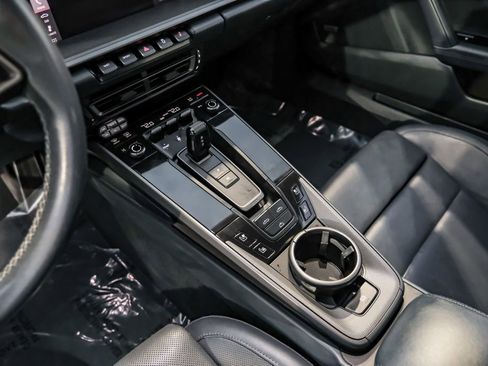 Used 2020 Porsche 911 Carrera 4S image 22
