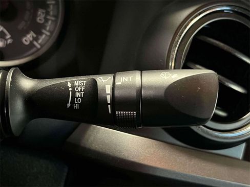 Used 2022 Toyota Tacoma TRD Sport image 25