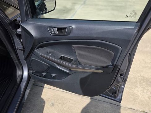 Used 2021 Ford EcoSport SE w/ SE Convenience Package image 12
