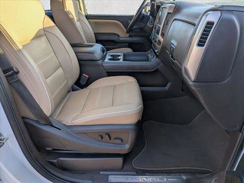 Used 2019 GMC Sierra 2500 Denali w/ Duramax Plus Package image 21