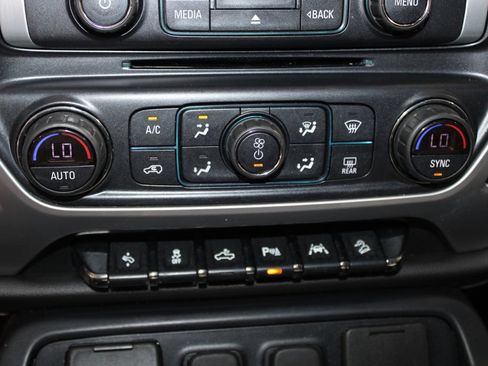 Used 2018 GMC Sierra 1500 SLT AWD/4WD image 32