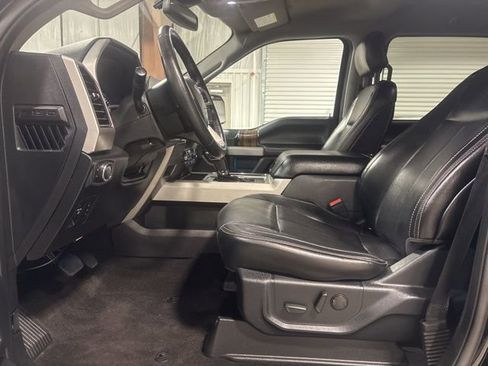 Used 2020 Ford F150 Lariat image 17