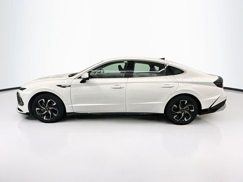 Used 2025 Hyundai Sonata SEL FWD image 4