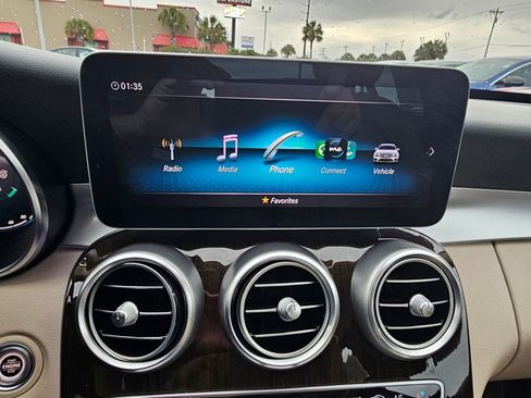 Used 2021 Mercedes-Benz C 300 Sedan image 19