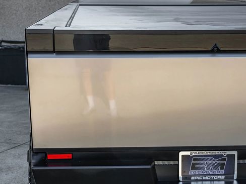 Used 2024 Tesla Cybertruck Cyberbeast AWD/4WD image 63