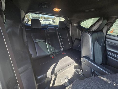 Used 2022 Toyota Highlander XSE image 17