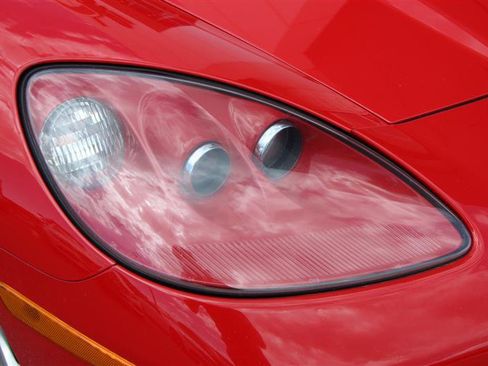 Used 2006 Chevrolet Corvette Convertible w/ Preferred Equipment Group image 42