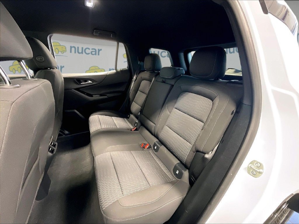 Used 2026 Chevrolet Equinox LT AWD/4WD image 15