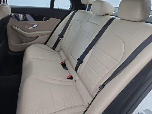 Used 2018 Mercedes-Benz C 300 4MATIC Sedan image 13