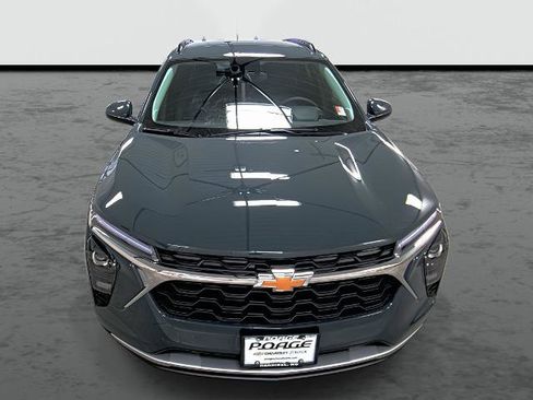 New 2026 Chevrolet Trax LT w/ Driver Confidence Package FWD image 6