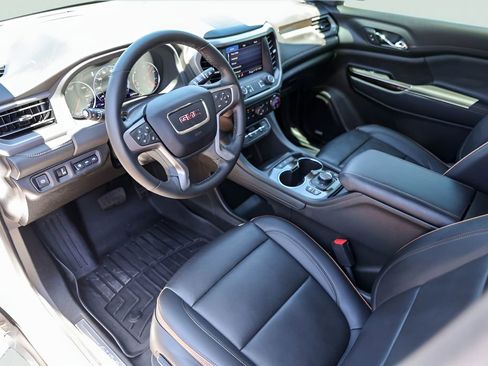 Used 2023 GMC Acadia AT4 w/ Technology Package AWD/4WD image 13