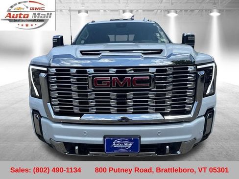 Certified 2026 GMC Sierra 3500 Denali w/ Denali Reserve Package AWD/4WD image 10