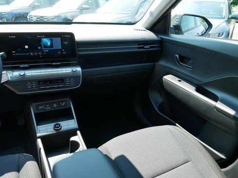 New 2025 Hyundai Kona SEL image 8