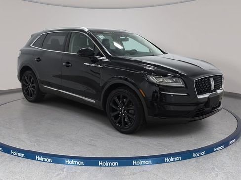Used 2023 Lincoln Nautilus Reserve w/ Monochromatic Package AWD/4WD image 4