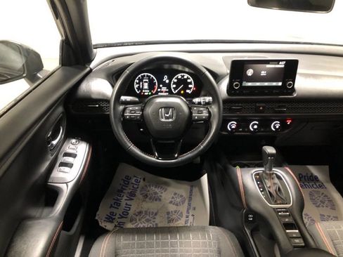 Used 2025 Honda HR-V Sport image 29