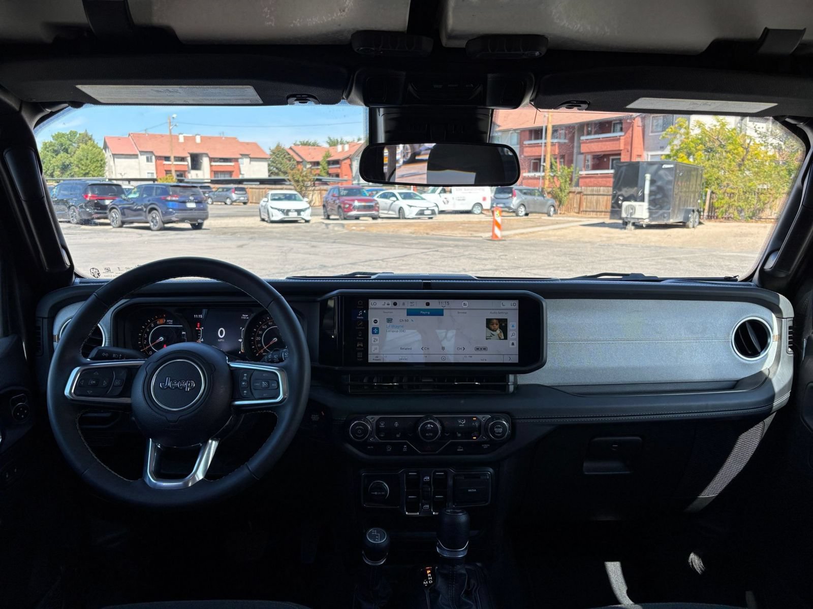 Used 2025 Jeep Wrangler Unlimited Sahara AWD/4WD image 32