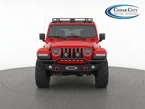 Used 2018 Jeep Wrangler Unlimited Sahara AWD/4WD image 5