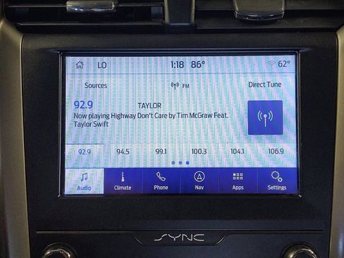 Used 2019 Ford Fusion SE image 25