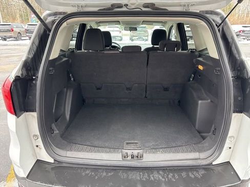 Used 2019 Ford Escape SE image 18