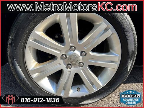 Used 2013 Chrysler 200 Touring image 16