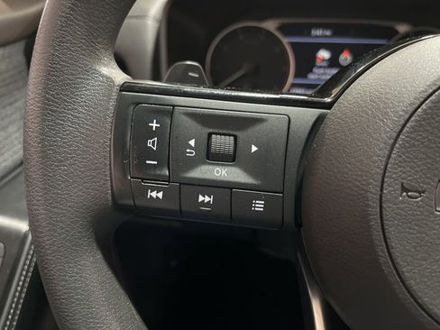 Used 2023 Nissan Rogue SV AWD/4WD image 20
