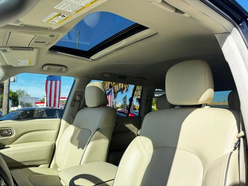 Used 2022 INFINITI QX80 Luxe w/ Cargo Package image 17