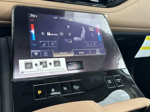 New 2026 INFINITI QX80 Luxe w/ Cargo Package AWD/4WD image 30