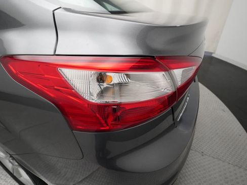 Used 2014 Ford Focus SE image 28